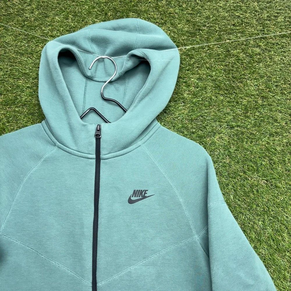 Nike Tech Hoodie Youth XL Kids Green Full Zip Up Fleece Casual Jacket